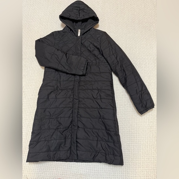 Fabletics long women’s black winter coat, double zipper. Medium - Picture 1 of 7